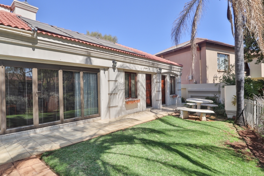 3 Bedroom Property for Sale in WestLake Country Safari Estate North West